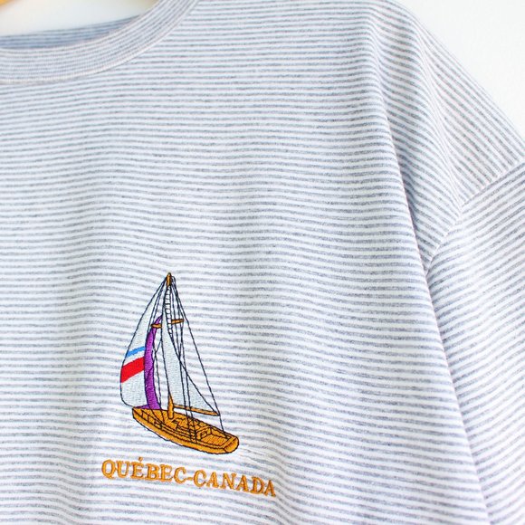 Vintage Quebec Canada Embroidered Grey Striped Tee - Picture 3 of 5